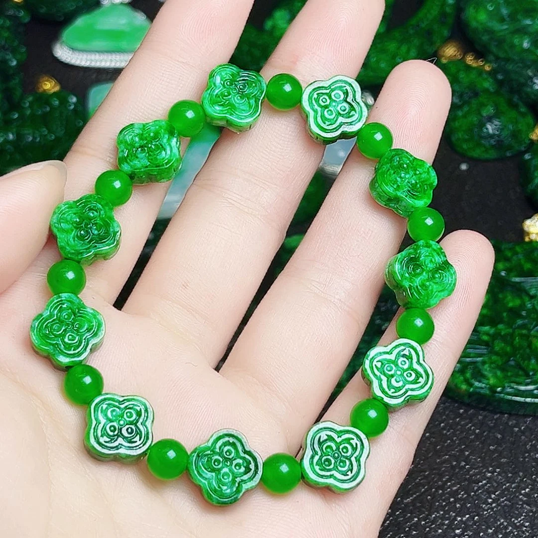 颈饰未镶嵌翡翠多样性