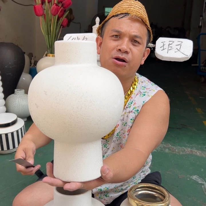 摆件73 号高温陶瓷装饰品（部分微瑕）