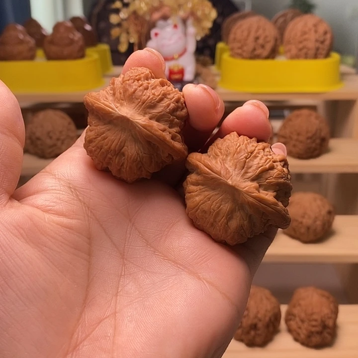 核桃40尺寸的血麒麟