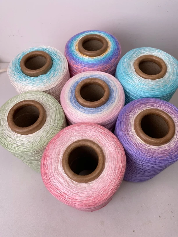 （特价线材）渐变长段染竹纤维线一团500克柔软顺滑