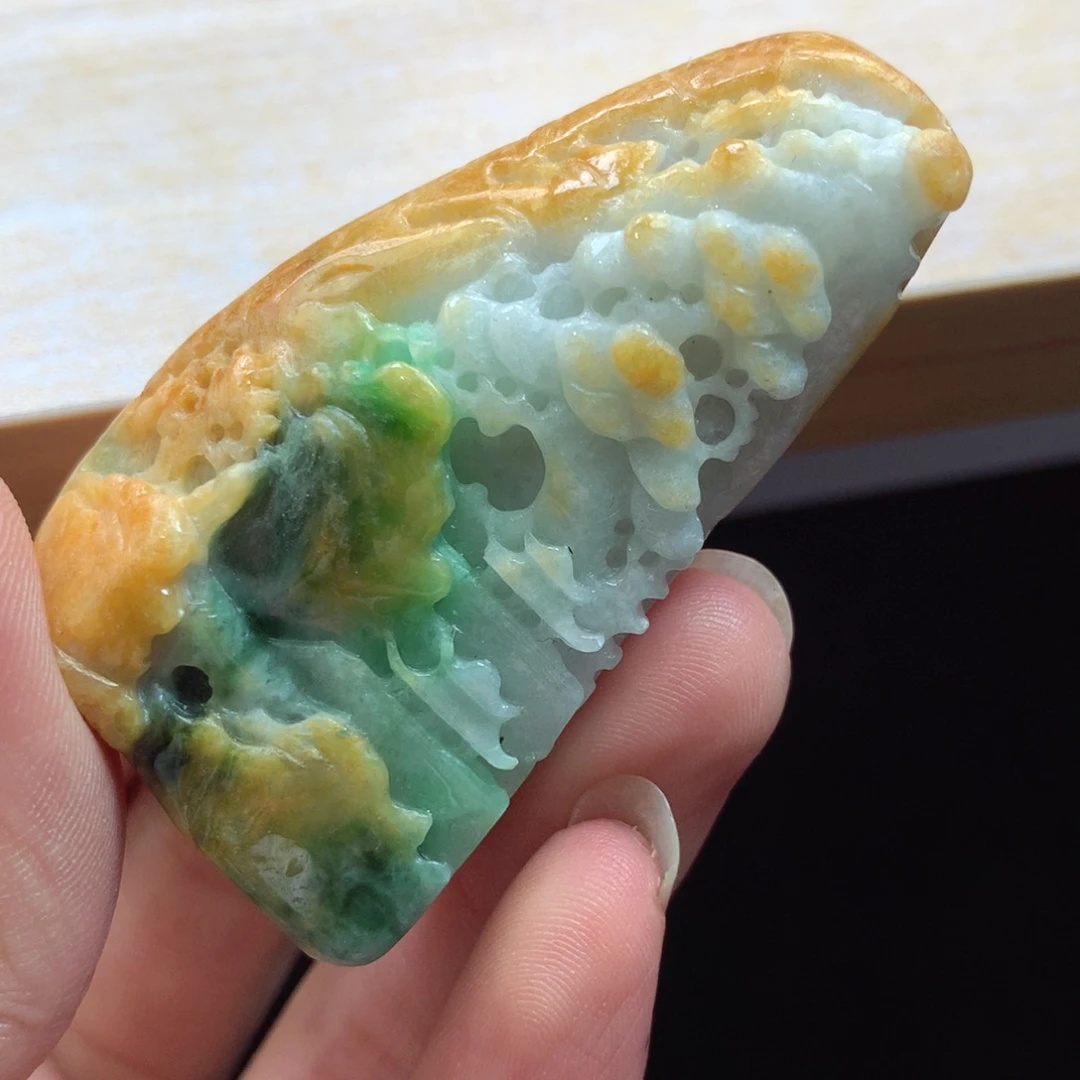 颈饰未镶嵌翡翠吊坠
