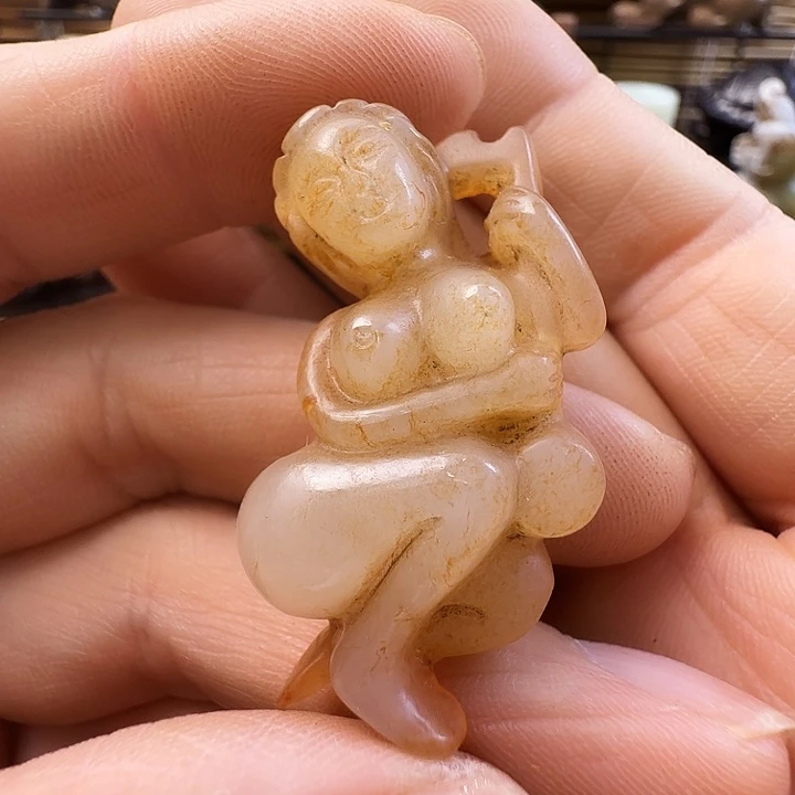 和田玉未镶嵌颈饰沛