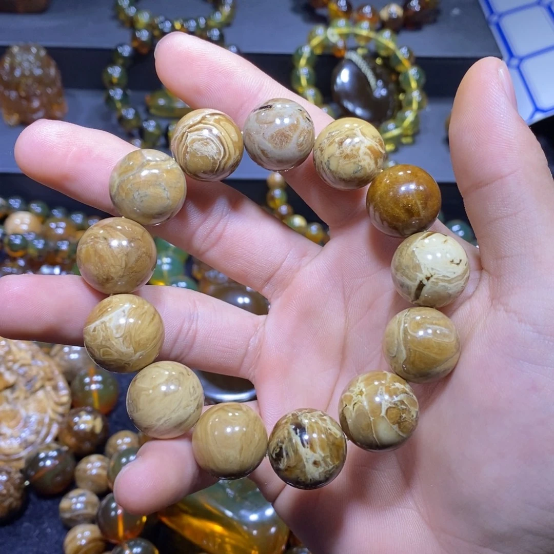 琥珀珠宝奇石未镶嵌