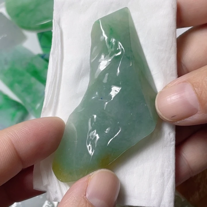 定制翡翠未镶嵌包工