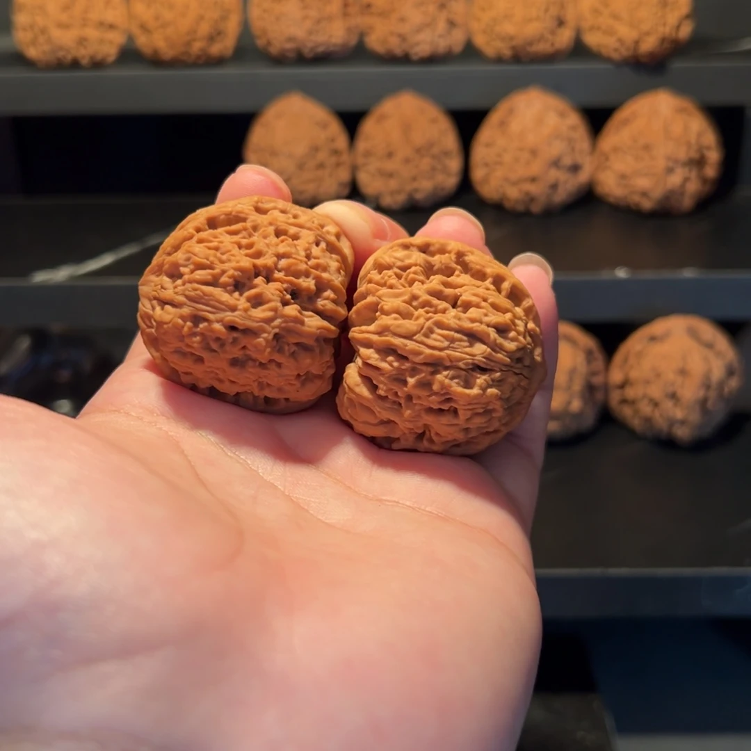 文玩核桃把件40全品球体南疆石（10