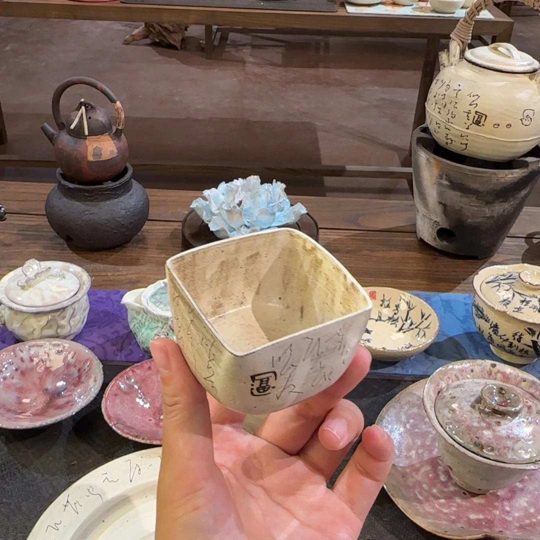 景德镇手作器皿了