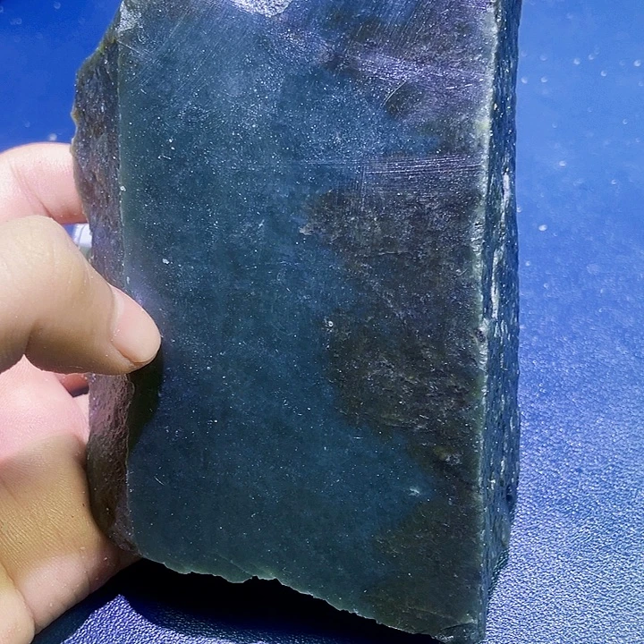 未镶嵌和田玉（糖玉）珠宝半成品