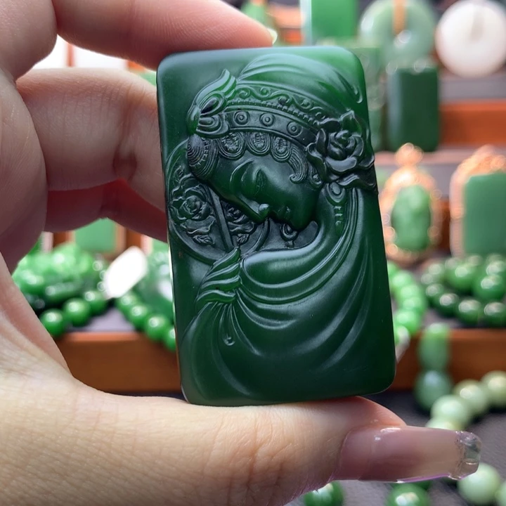 颈饰未镶嵌和田玉