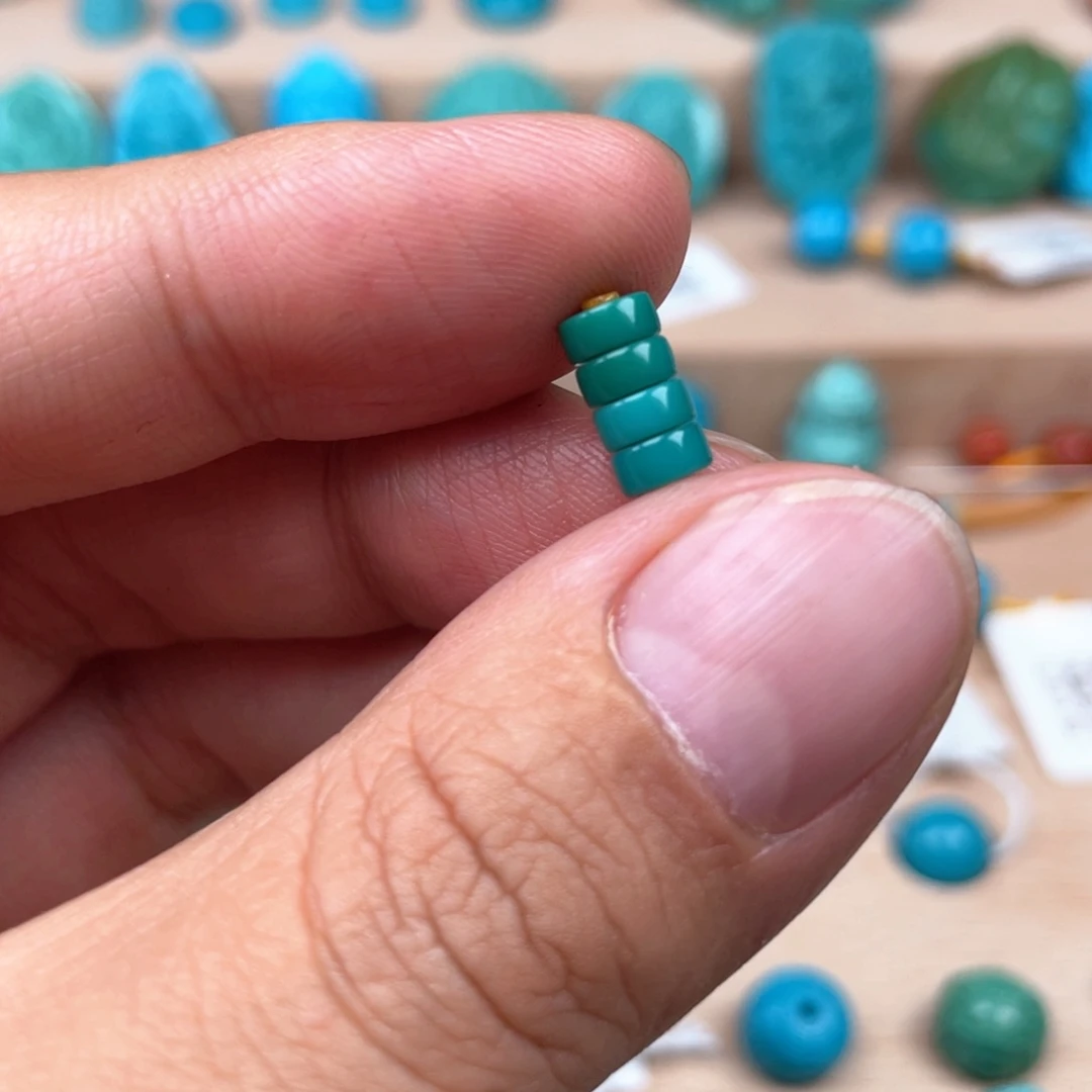 绿松石未镶嵌颈饰5*2.2mm