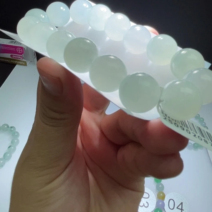 未镶嵌定制翡翠骄**火翡翠卡14