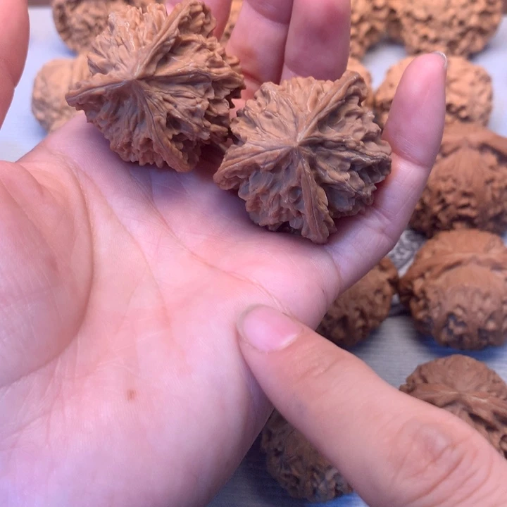 大***.把件文玩核桃盘山三棱38