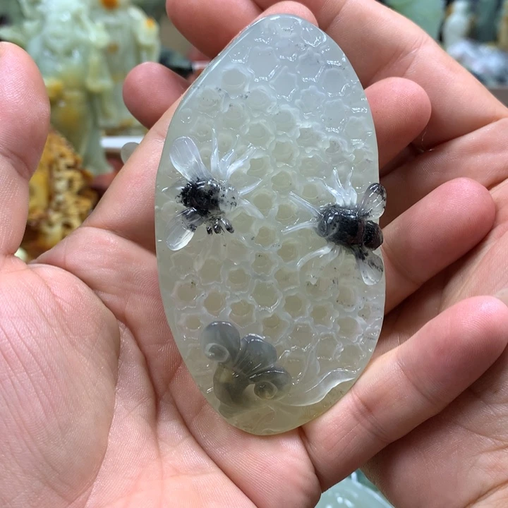 小***黑未镶嵌蛇纹石玉珠宝奇石