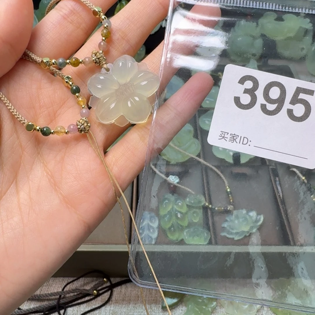 蛇纹石玉项链未镶嵌