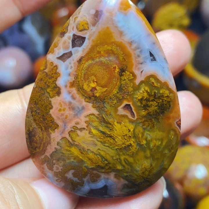 玛瑙/玉髓未镶嵌颈饰