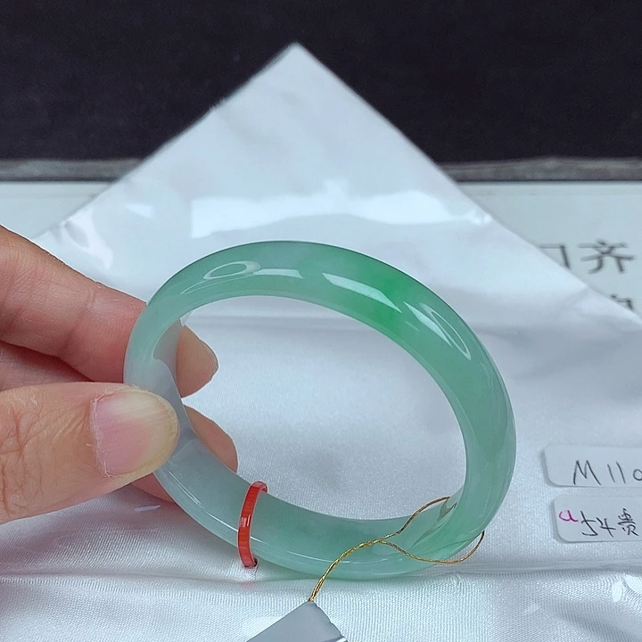 翡翠未镶嵌手镯54贵0067