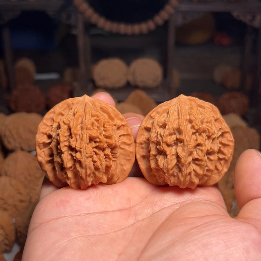 ゛***u吊坠文玩核桃老树盘龙纹