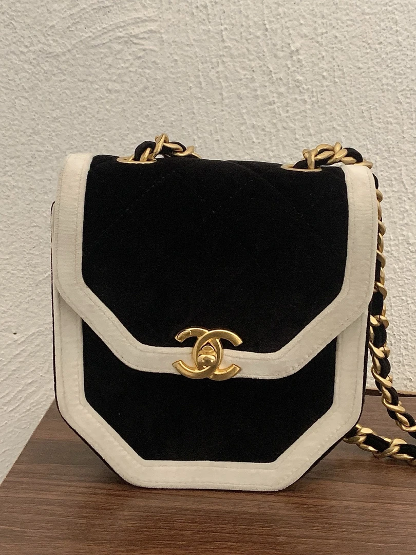 99新 Chanel/香奈儿 HIHI/黑白熊猫配色丝绒链条包 芯片款JL