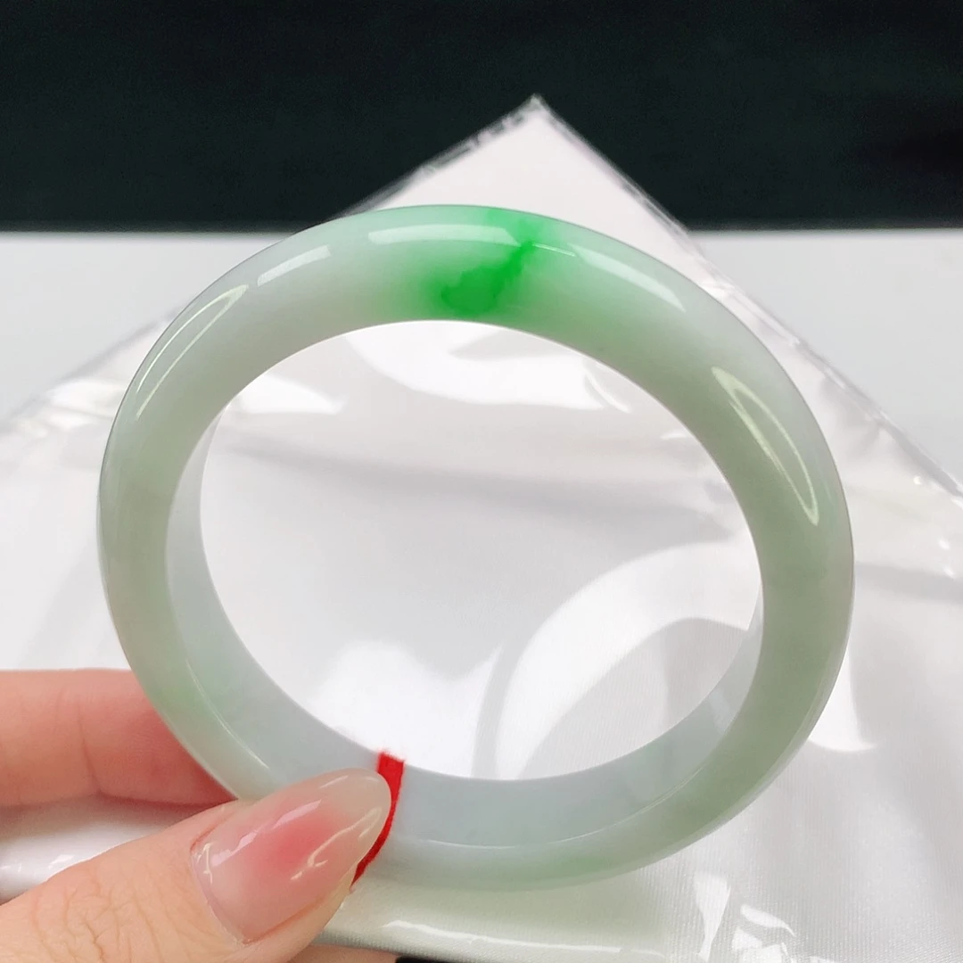 未镶嵌手镯翡翠686