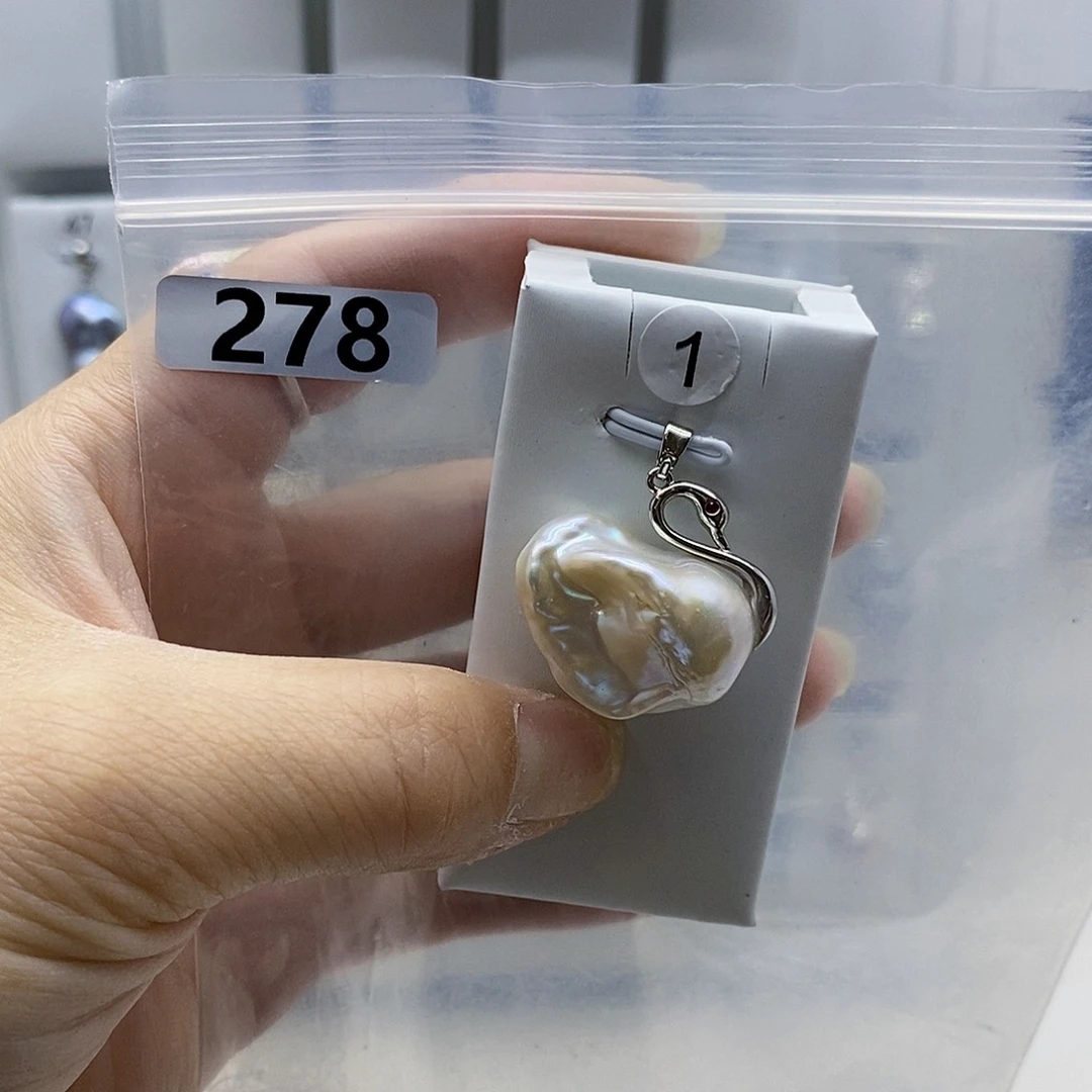颈饰合金淡水珍珠