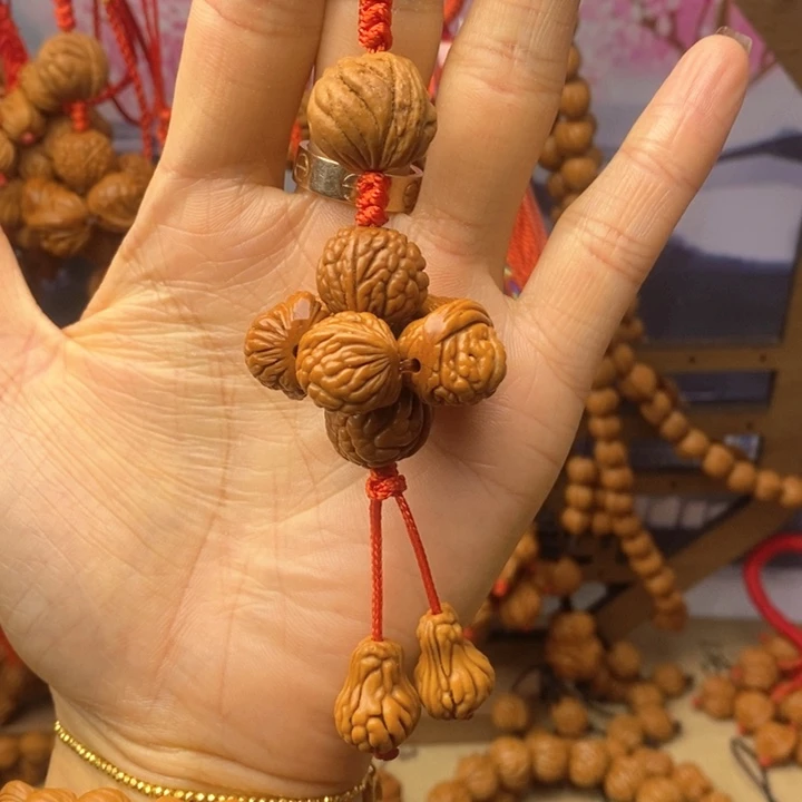 桃核吊坠龙纹桃枭