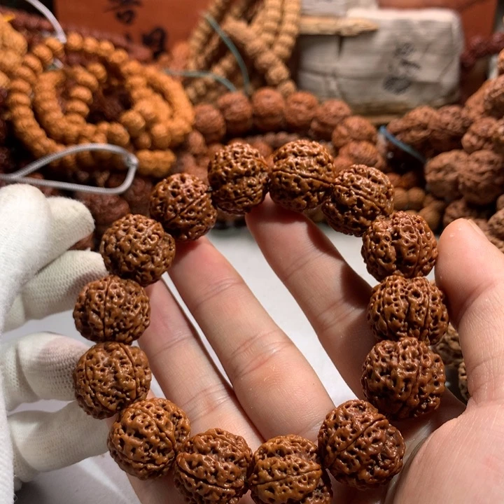 ****࿐金刚菩提手串19加老树蜂王