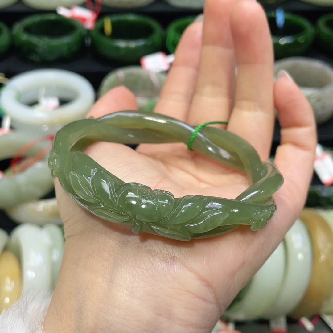 未镶嵌手镯和田玉6