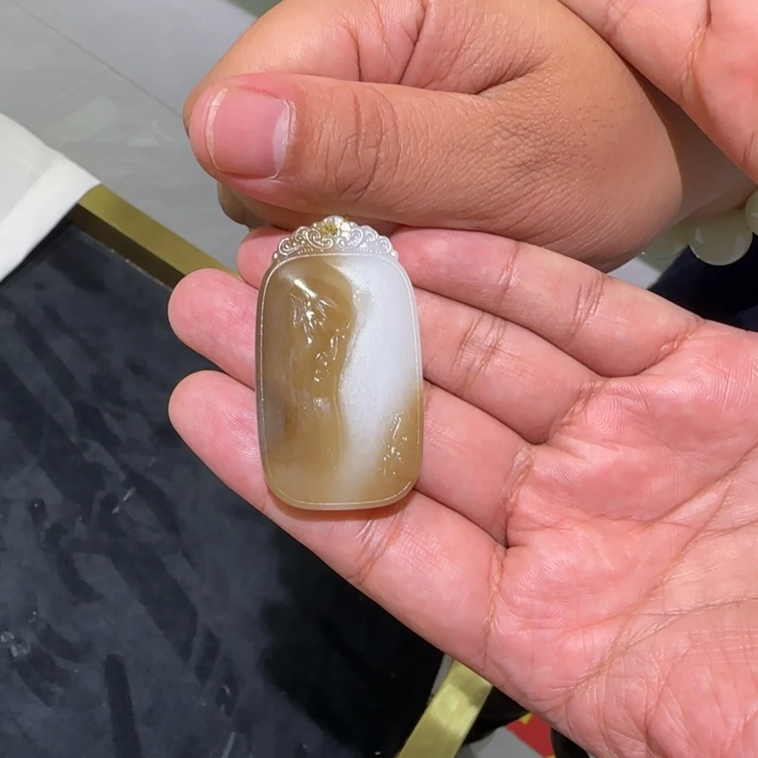 颈饰未镶嵌和田玉