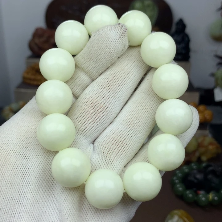 手链未镶嵌透闪石质玉
