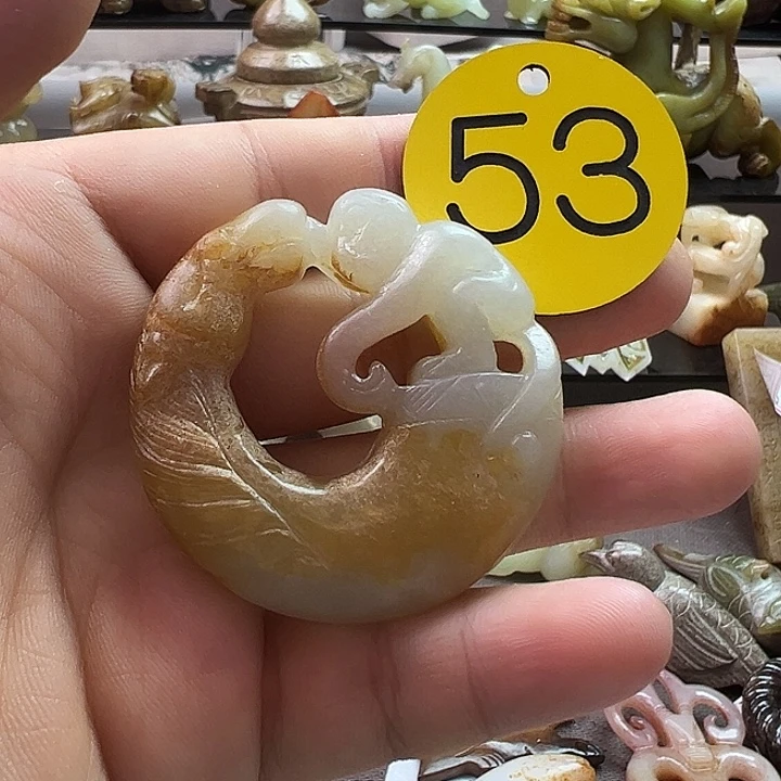 和田玉（糖玉）未镶嵌挂件