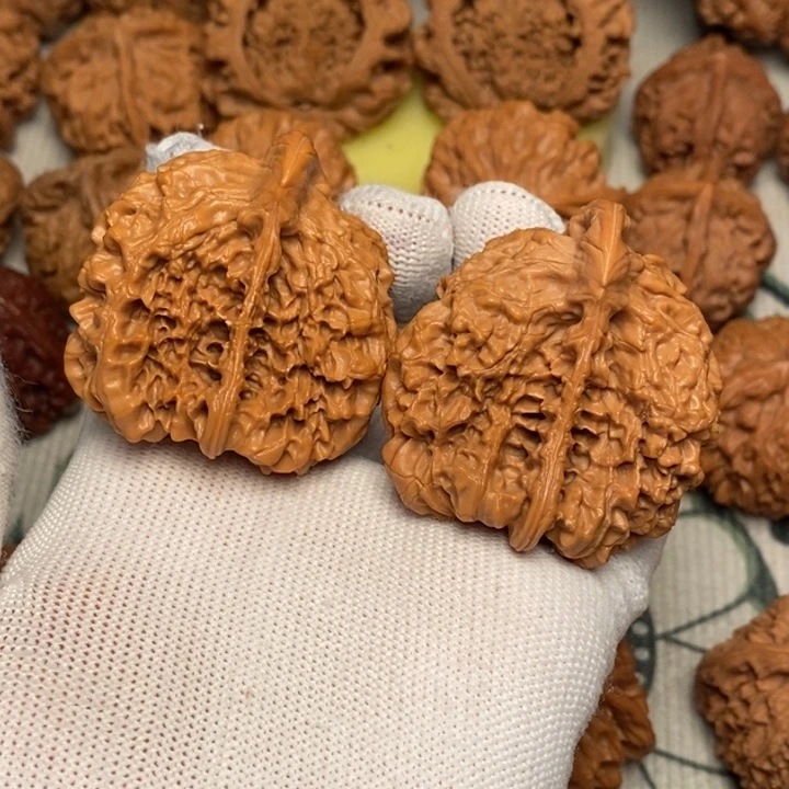 木质异型座山雕8.0