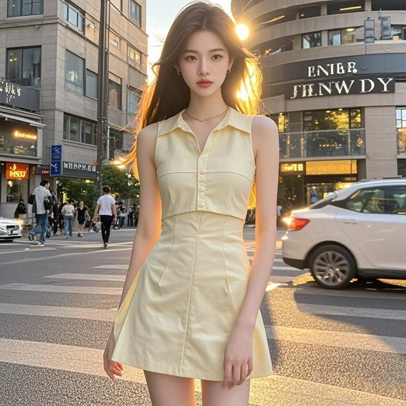 夏季新款黄色Polo领收腰显瘦连衣裙女别致设计感小众高级辣妹穿搭