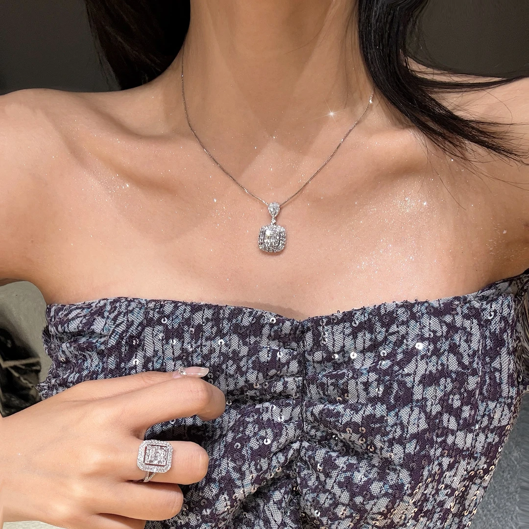 QANNA【豪华满钻】【大冰糖】18K金天然钻石简约满钻吊坠（不含链）AF