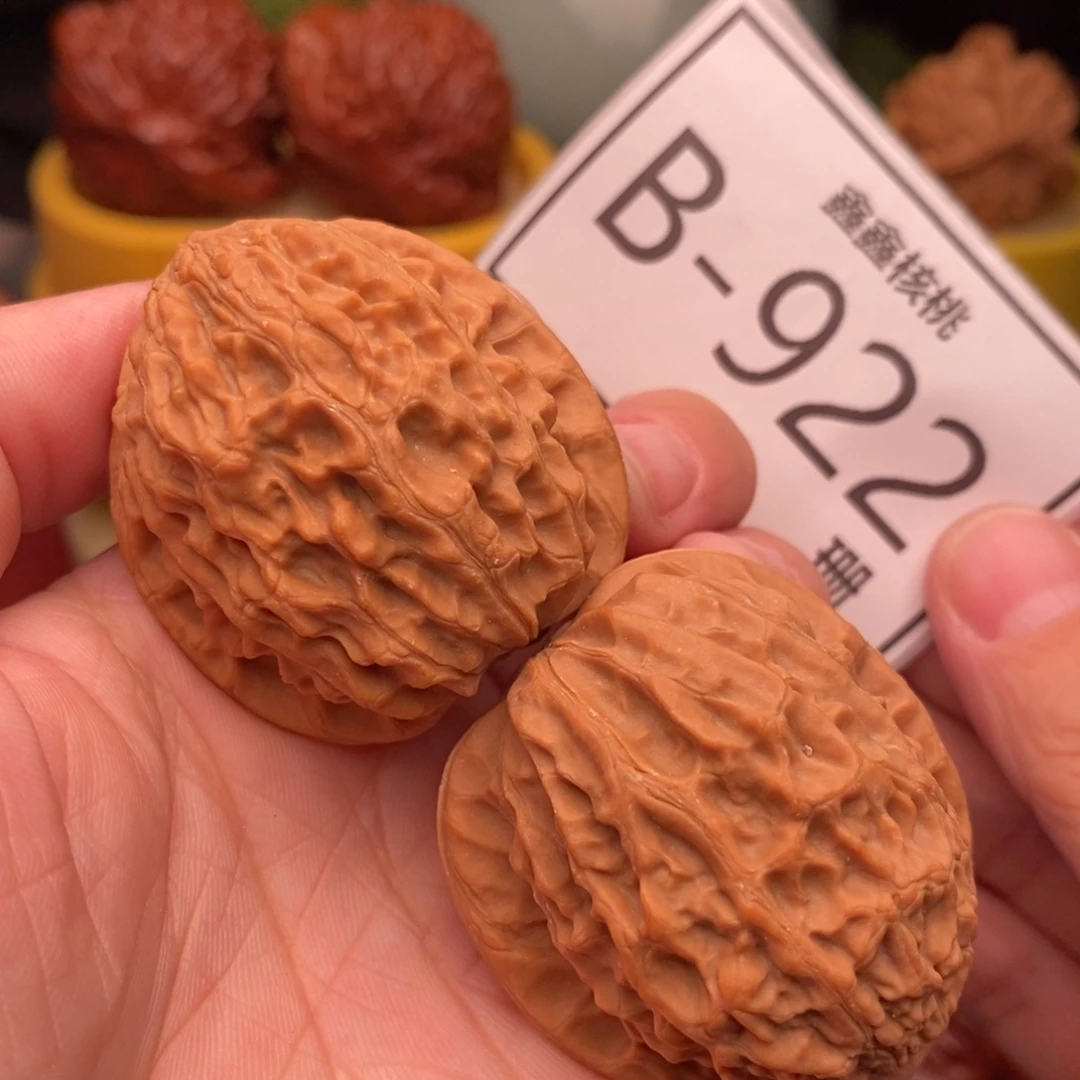 桃核把件金牛38……