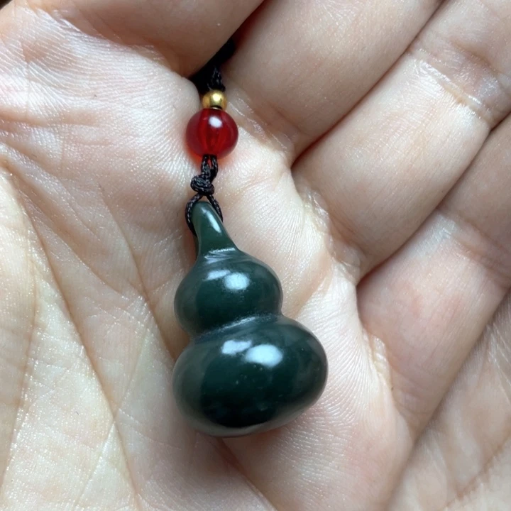 和田玉未镶嵌颈饰放*