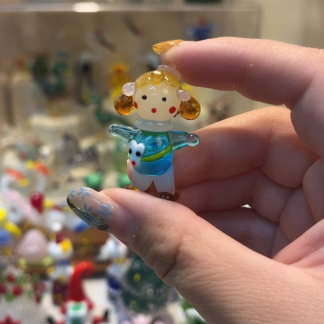 琉璃手工艺品小姑娘