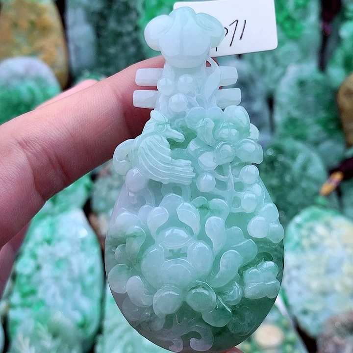 翡翠吊坠(不含链)未镶嵌