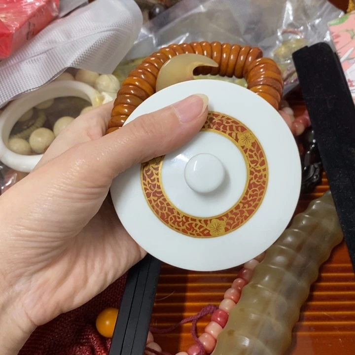 摆件哈中古工艺品一件