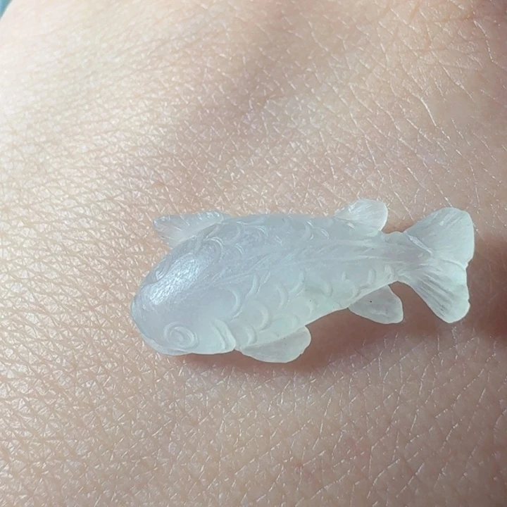 定制翡翠未镶嵌年年有余