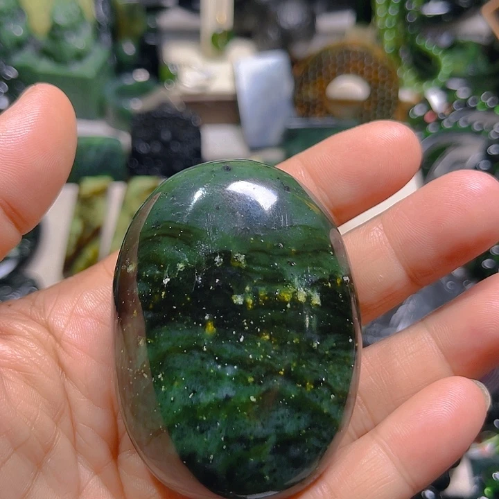 蛇纹石玉未镶嵌泰山玉