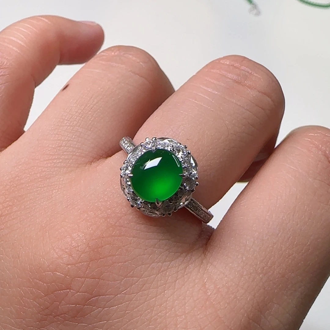 翡翠18K金镶嵌戒指天然翡翠