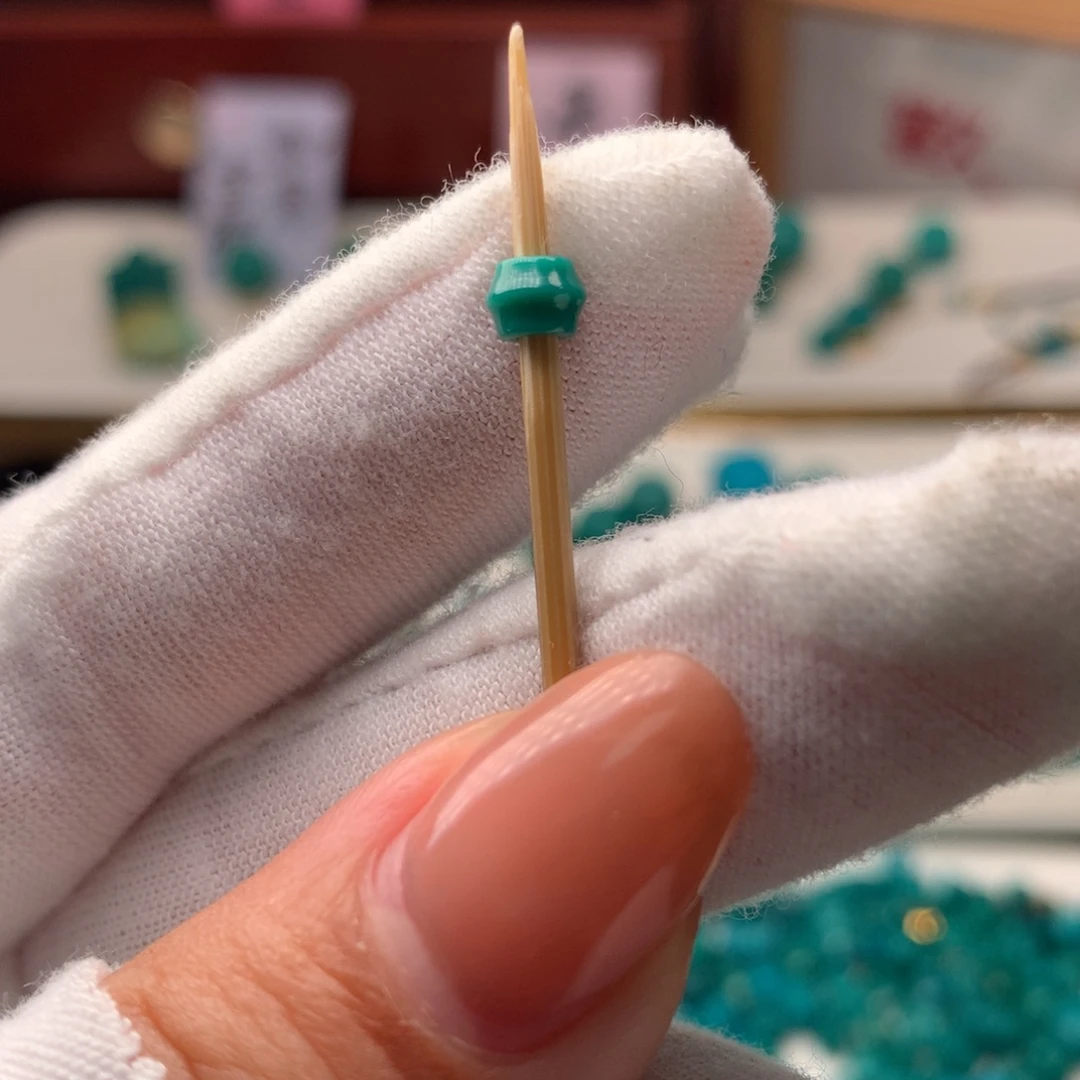 绿松石未镶嵌配饰