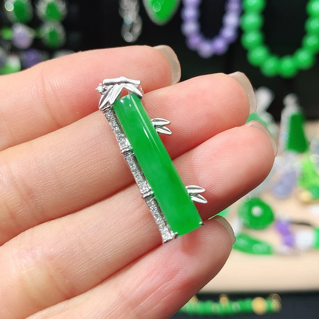 翡翠18K金镶嵌吊坠(不含链)