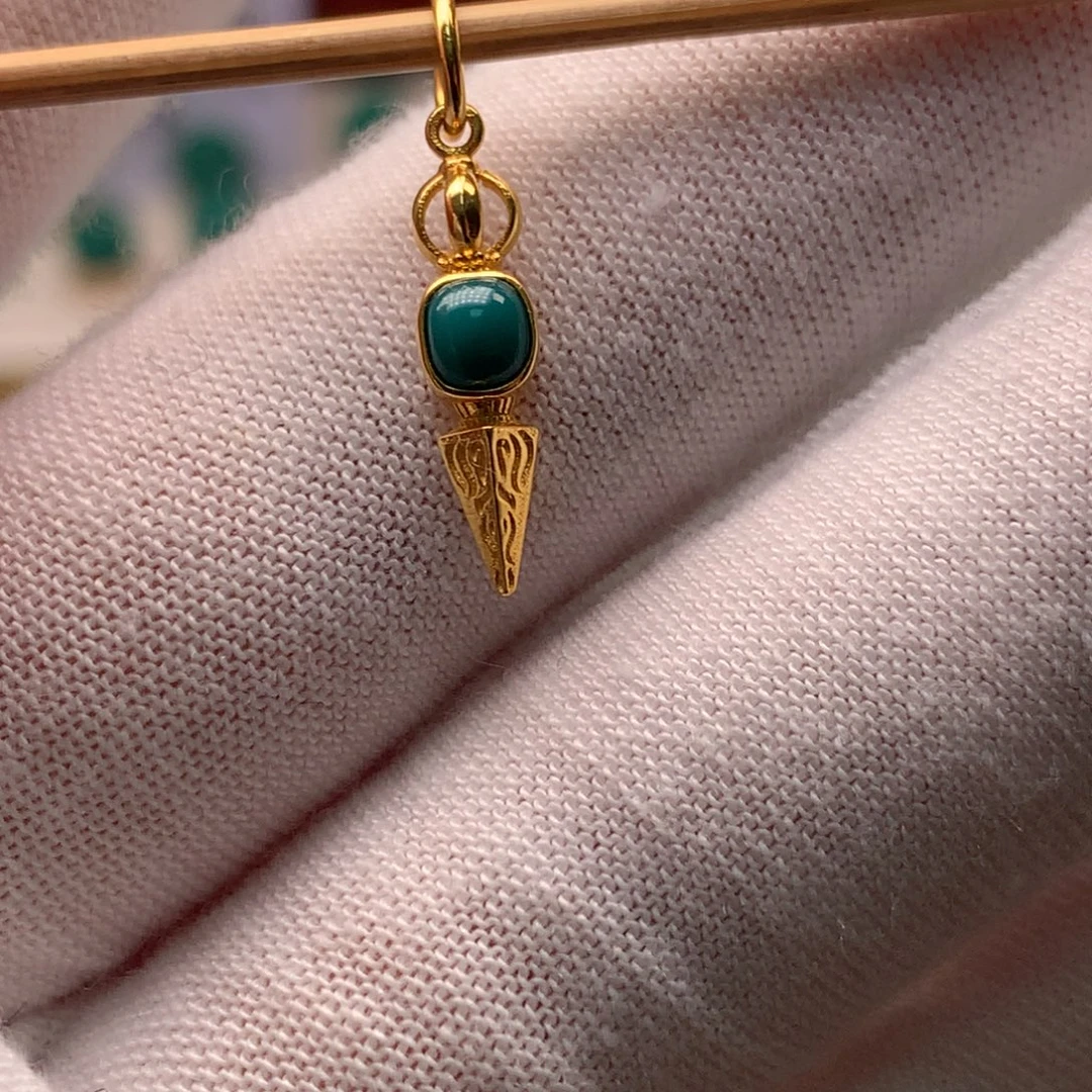 绿松石18K金镶嵌配饰
