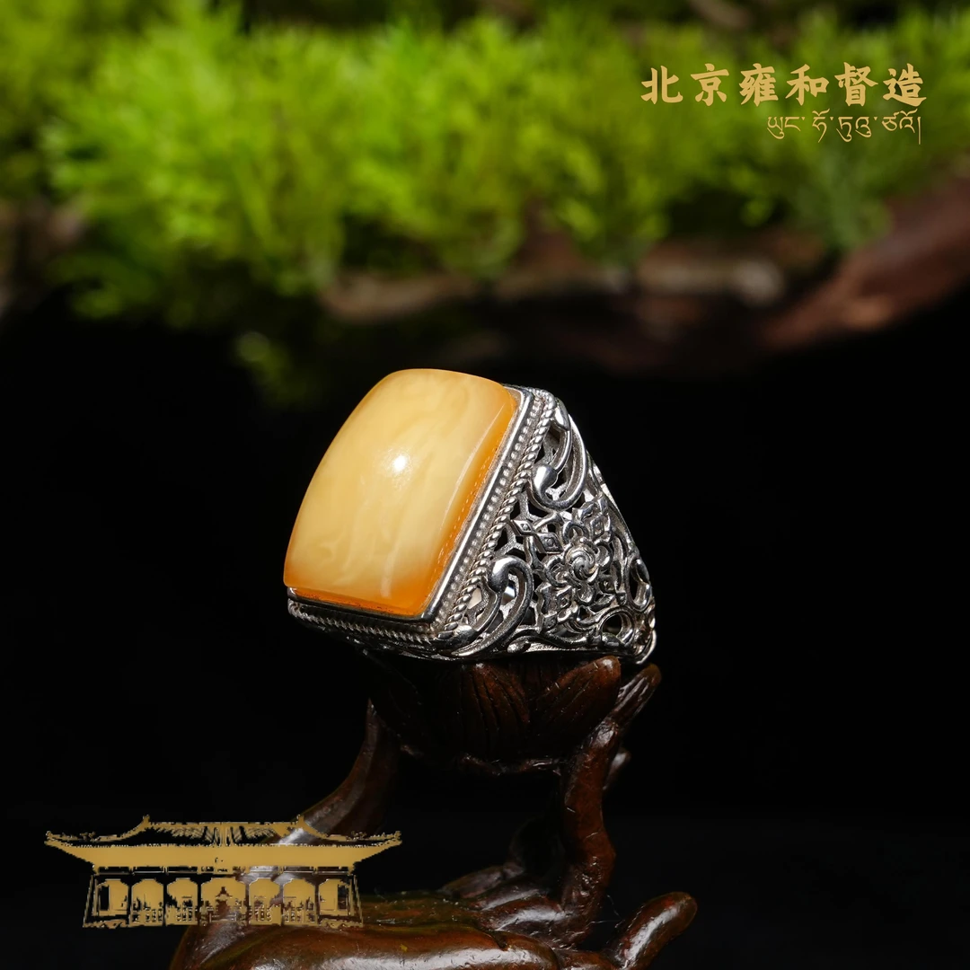 蜜蜡戒指17*13*9mm7.67gLOT047