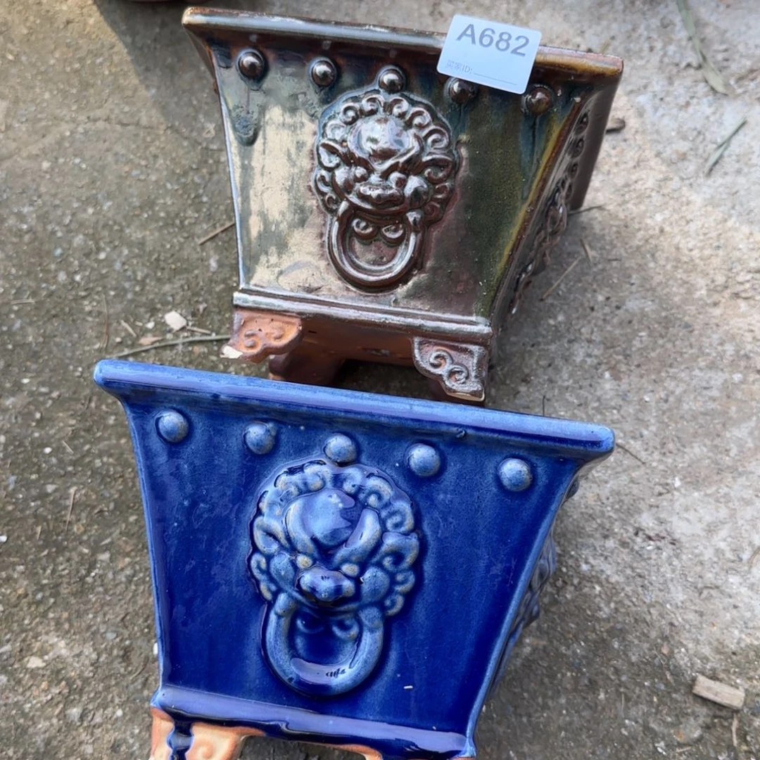 紫砂花盆?***!682瑕疵品