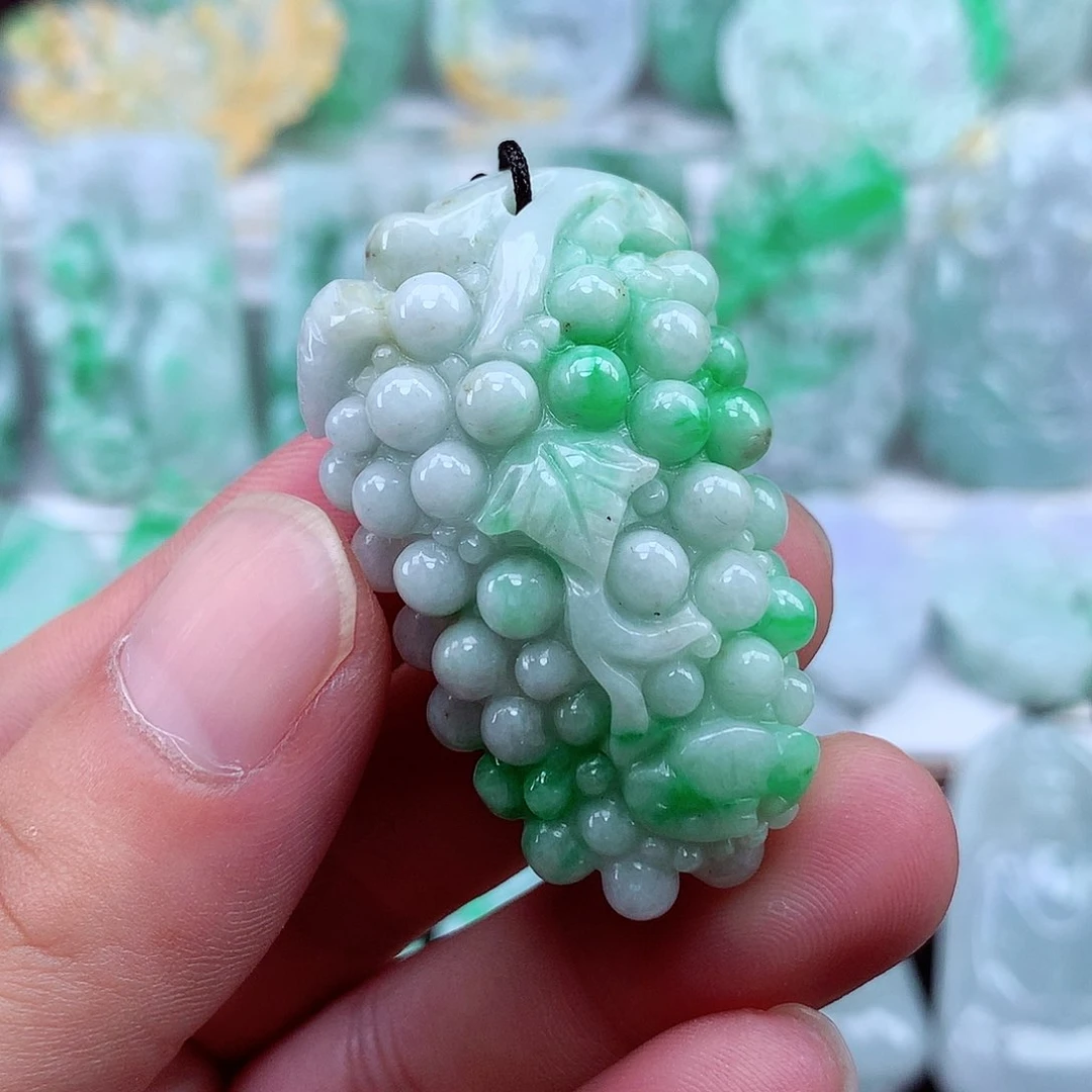 翡翠未镶嵌颈饰翡翠吊坠