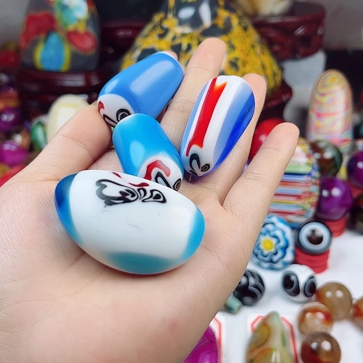 龙***坊玛瑙/玉髓未镶嵌耳饰