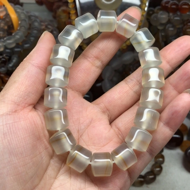 光***照玛瑙/玉髓未镶嵌手链