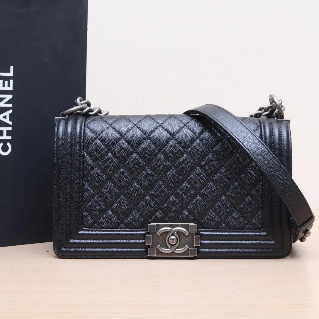95新 Chanel/香奈儿 小花黑黑 Leboy 中号 25开 银扣 菱格纹