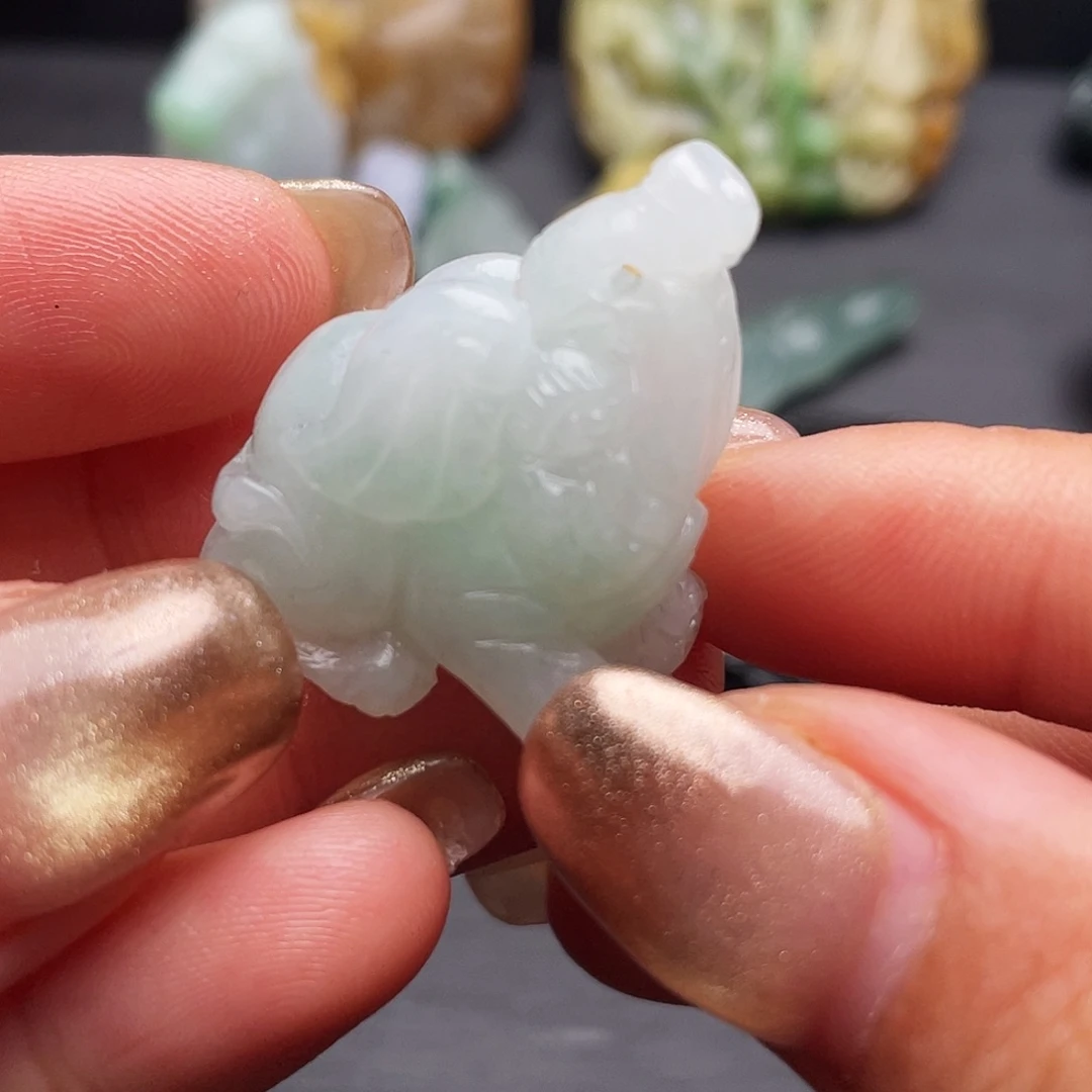 未镶嵌定制翡翠天然